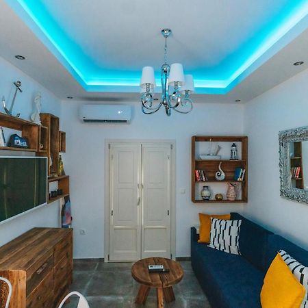 Lux House With Outdoor Jacuzzi And Sea View In Santorini Apartment Emporio  Екстериор снимка