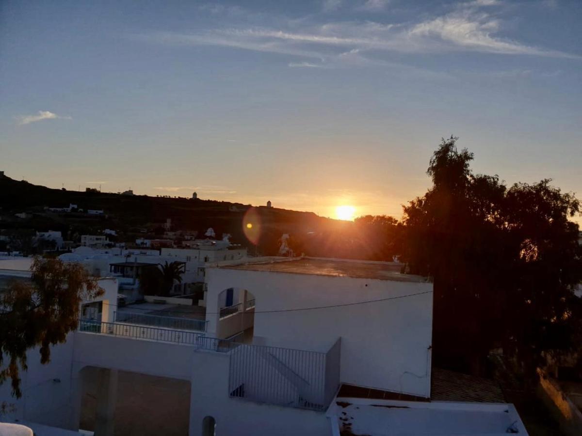 Lux House With Outdoor Jacuzzi And Sea View In Santorini Apartment Emporio  Екстериор снимка