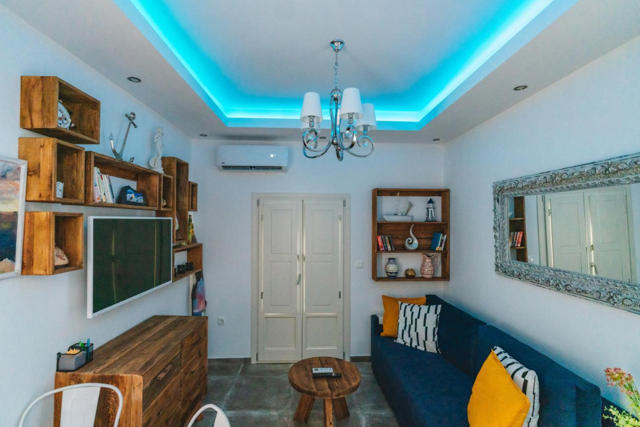 Lux House With Outdoor Jacuzzi And Sea View In Santorini Apartment Emporio  Екстериор снимка