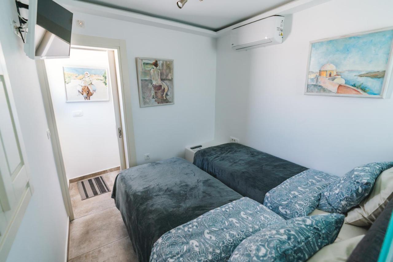 Lux House With Outdoor Jacuzzi And Sea View In Santorini Apartment Emporio  Екстериор снимка