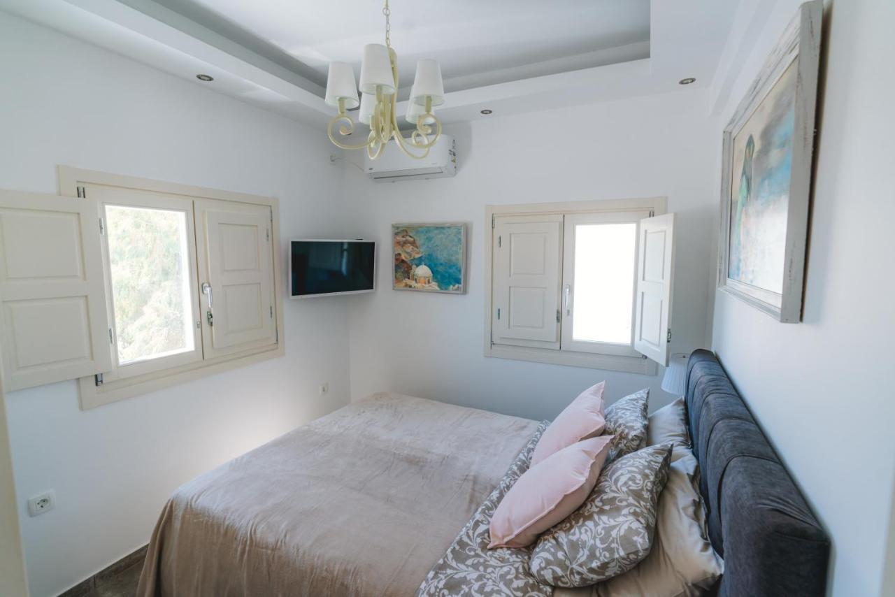 Lux House With Outdoor Jacuzzi And Sea View In Santorini Apartment Emporio  Екстериор снимка